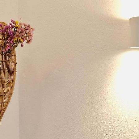 Peaceful & Spacious Apt With Parking & Queen Bed Carvoeiro  Bagian luar foto