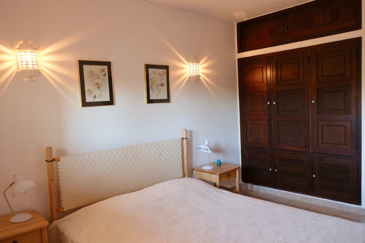 Peaceful & Spacious Apt With Parking & Queen Bed Carvoeiro  Bagian luar foto